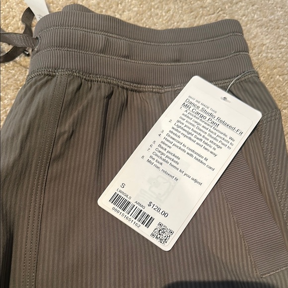 lululemon Dance Studio Relaxed Fit Cargo Pant - Picture 2 of 2